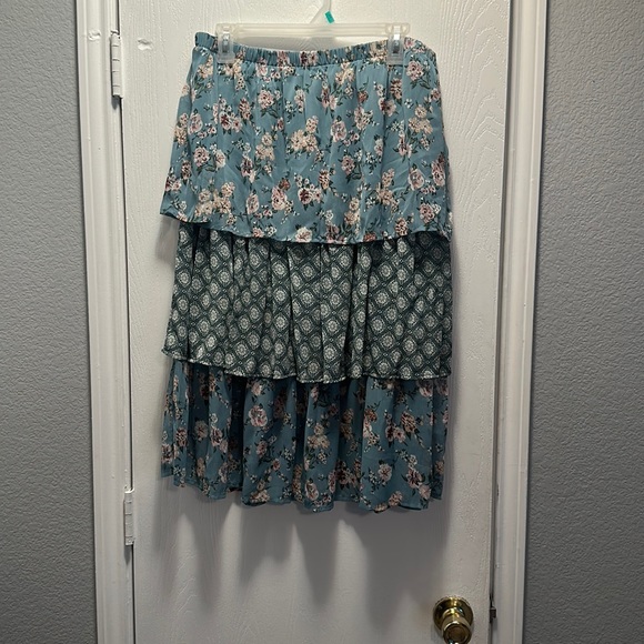 Green layer skirt main image 0
